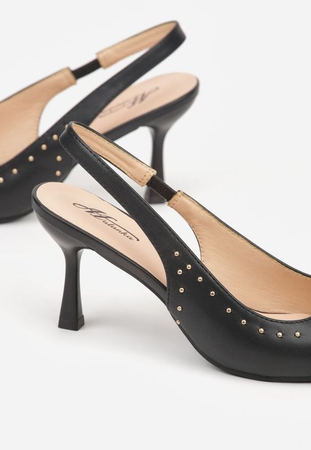 Renee - Czarne Sandały Slingback na Szpilce z Aplikacją z Nitami Sewluna. Kolor: czarny. Materiał: koronka. Wzór: aplikacja. Obcas: na szpilce. Styl: elegancki. Wysokość obcasa: średni