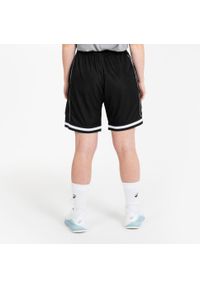 TARMAK - Dwustronne spodenki do koszykówki Tarmak Short 500. Kolor: czarny, biały, wielokolorowy. Materiał: tkanina, prążkowany, poliester, materiał, elastan. Sport: koszykówka