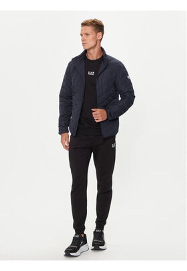 EA7 Emporio Armani Kurtka puchowa 8NPB13 PNE1Z 1562 Granatowy Regular Fit. Kolor: niebieski. Materiał: syntetyk