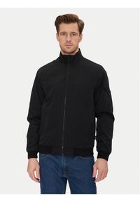 Blend Kurtka bomber 20717872 Czarny Regular Fit. Kolor: czarny. Materiał: syntetyk