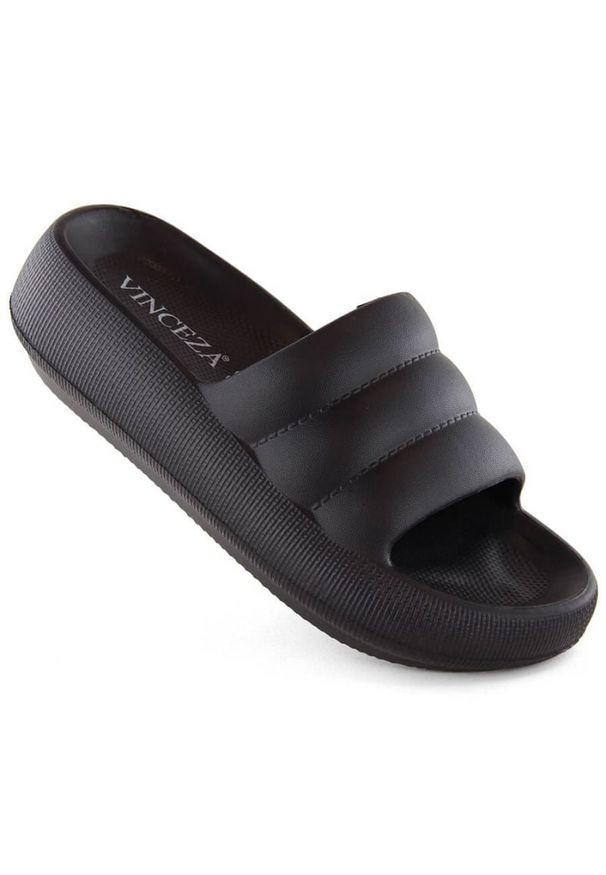 Klapki na platformie Vinceza JAN307A czarne. Nosek buta: otwarty. Kolor: czarny. Materiał: materiał, guma. Sezon: lato. Obcas: na platformie
