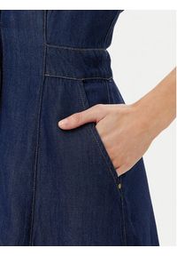 Guess Sukienka jeansowa W5GK43 D5N61 Granatowy Regular Fit. Kolor: niebieski. Materiał: syntetyk #4