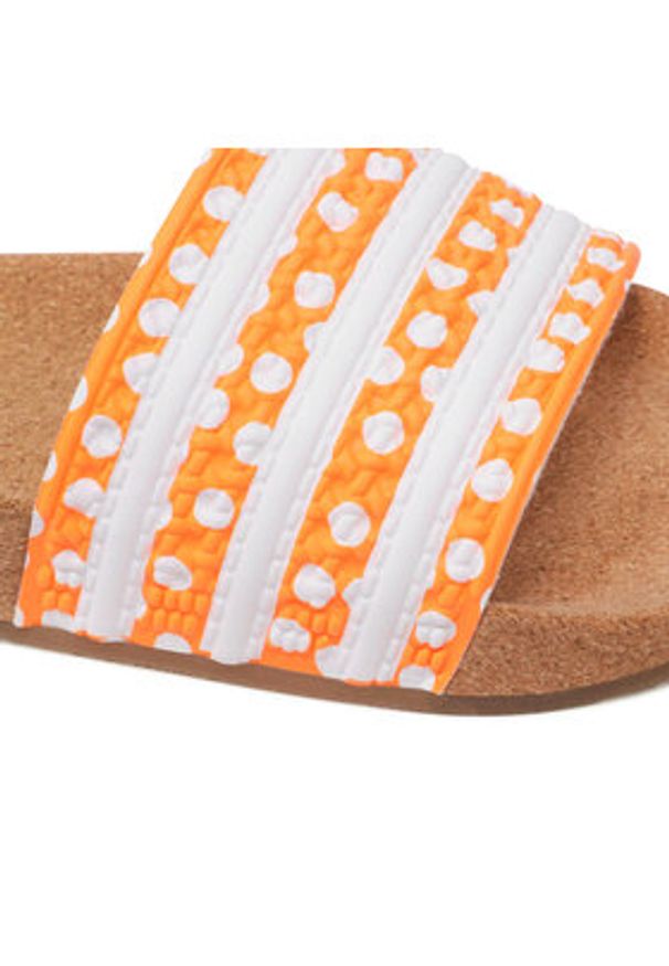 Adidas - adidas Klapki adilette W GX9482 Biały. Kolor: biały. Materiał: skóra