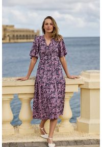 MOODO - Wzorzysta sukienka z wiskozy granatowa. Kolor: niebieski. Materiał: wiskoza #1