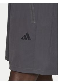 Adidas - adidas Szorty sportowe Train Essentials IC6978 Szary Regular Fit. Kolor: szary. Materiał: syntetyk. Styl: sportowy #4