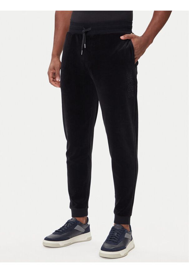 BOSS Spodnie dresowe Velour 50550635 Czarny Regular Fit. Kolor: czarny. Materiał: bawełna