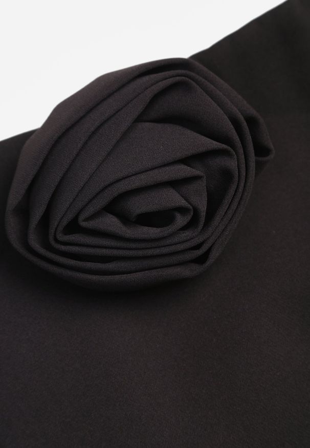 Born2be - Czarne Spódnico-Spodenki z Aplikacją w Kształcie Kwiatka i Zakładką Orbolia. Okazja: na co dzień. Kolor: czarny. Materiał: tkanina. Wzór: aplikacja, kwiaty. Styl: elegancki, casual