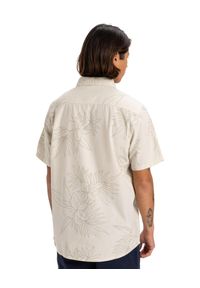 Quiksilver - dla Mężczyzn GAWANHILL Biały. Kolor: beżowy. Materiał: materiał, bawełna. Długość rękawa: krótki rękaw. Długość: krótkie