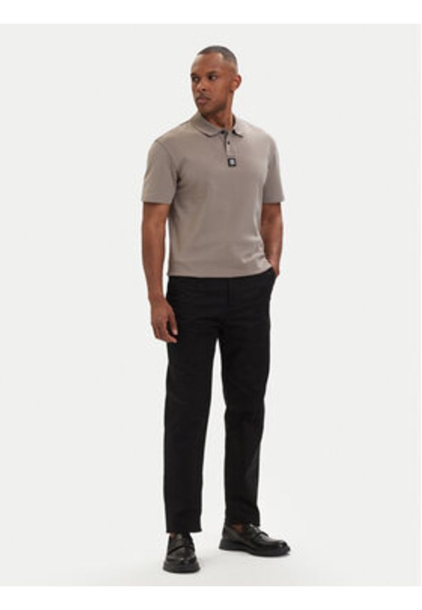 Hugo - HUGO Spodnie materiałowe Genar253 50567257 Czarny Slim Fit. Kolor: czarny. Materiał: bawełna