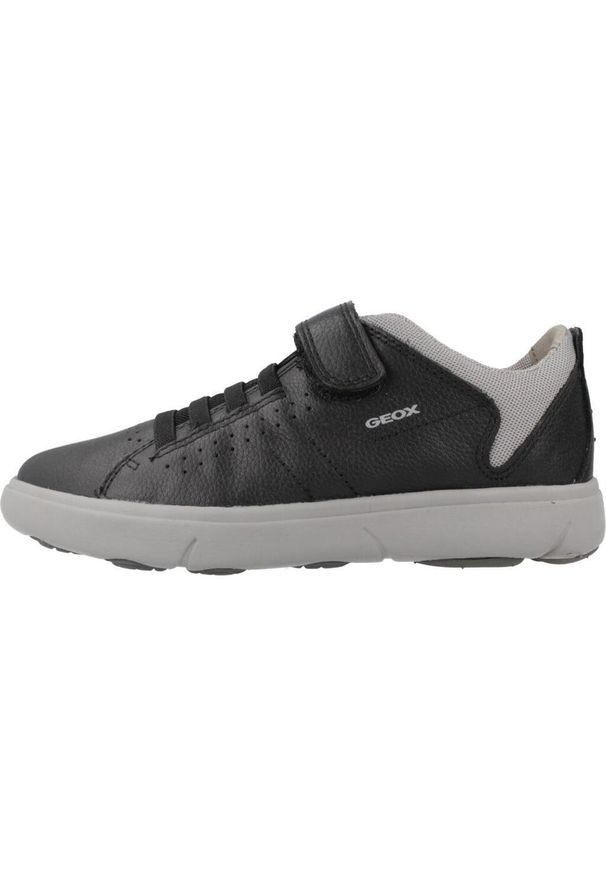 Tenisówki Geox Model J Nebcup Boy Kolor Czarny. Kolor: czarny. Materiał: tkanina, skóra. Sport: turystyka piesza