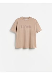 Reserved - Bawełniany t-shirt z nadrukiem - brązowy. Kolor: brązowy. Materiał: bawełna. Wzór: nadruk #1