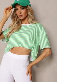Renee - Zielony Oversizowy T-shirt Cropped w Paski z Elastycznej Bawełny Akrida. Kolor: zielony. Materiał: bawełna. Wzór: paski. Sezon: lato #4
