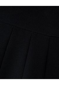 Alexander McQueen - ALEXANDER MCQUEEN - Czarna sukienka z jedwabiu. Kolor: czarny. Materiał: jedwab. Typ sukienki: dopasowane. Styl: elegancki #5
