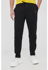 Armani Exchange Spodnie bawełniane męskie kolor czarny z nadrukiem. Kolor: czarny. Materiał: bawełna. Wzór: nadruk