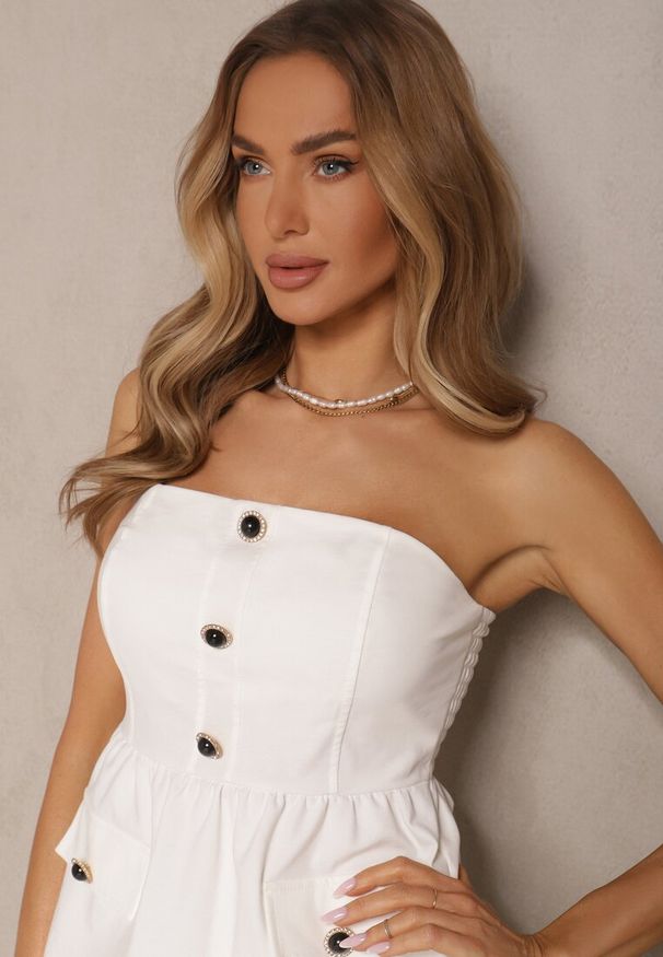 Renee - Biały Komplet Top Bandeau z Baskinką i Spodnie o Kroju Flare Vilkio. Kolor: biały