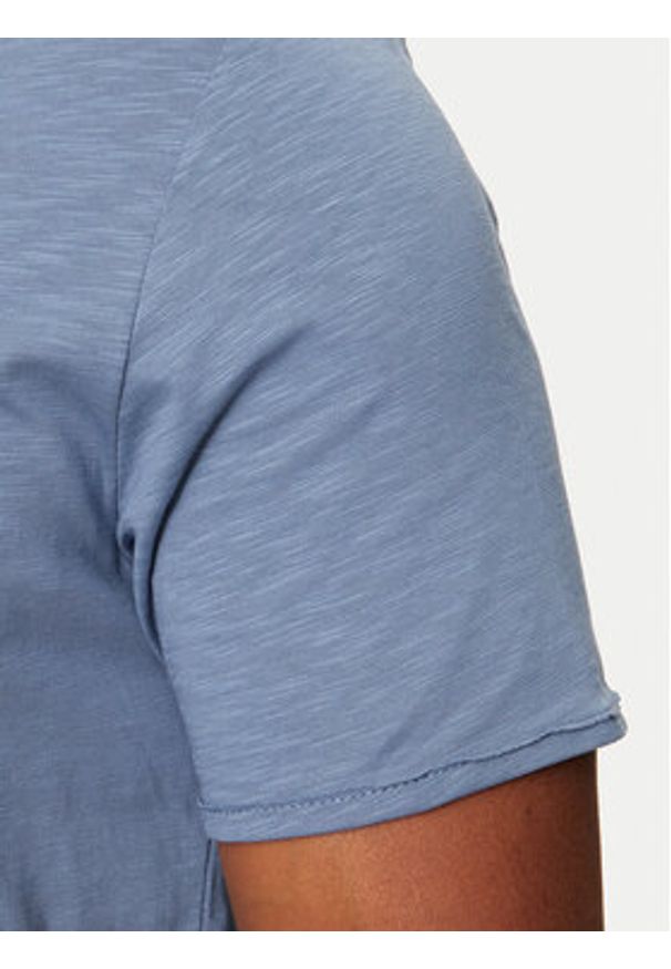 s.Oliver T-Shirt 2150054 Niebieski Regular Fit. Kolor: niebieski. Materiał: bawełna