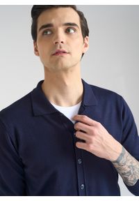 PAKO LORENTE – Granatowy kardigan z kołnierzykiem P24SF-2X-001-G-0 - Pako Lorente. Kolor: niebieski. Materiał: dzianina #5