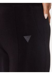 Guess Legginsy V3RB17 K7UW2 Czarny Slim Fit. Kolor: czarny. Materiał: wiskoza