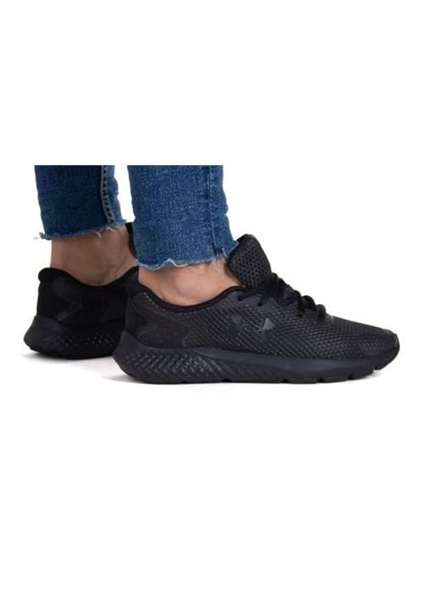 Buty do chodzenia damskie Under Armour Charged Rogue 3. Zapięcie: sznurówki. Kolor: czarny. Materiał: guma, materiał, tkanina, syntetyk. Szerokość cholewki: normalna. Sport: turystyka piesza