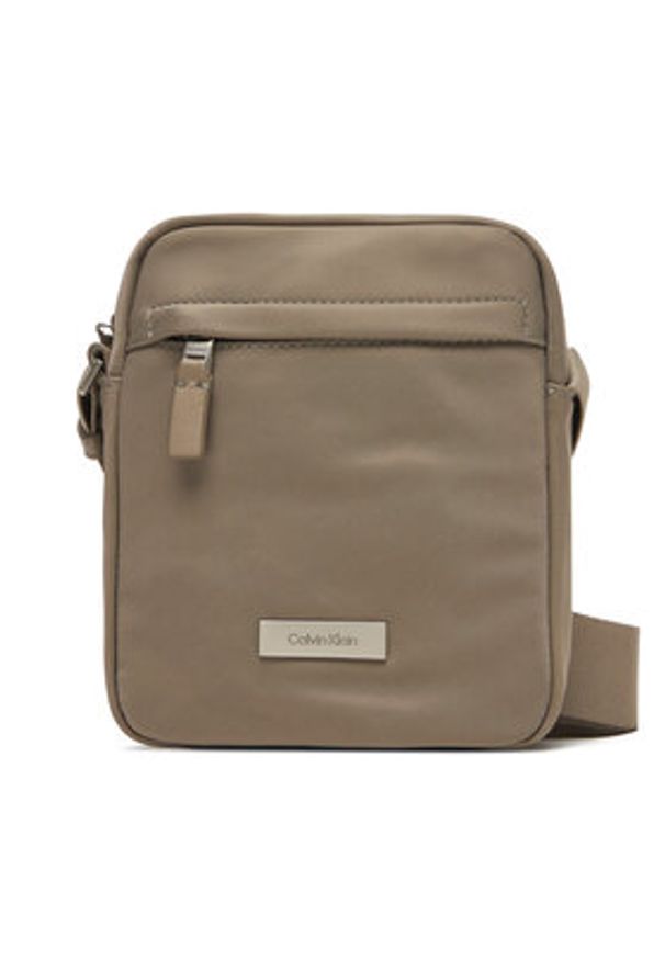 Calvin Klein Saszetka Sleek Reporter LV04D3180G Beżowy. Kolor: beżowy. Materiał: materiał