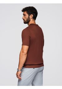 Ombre Clothing - Koszulka męska polo bez guzików z klasycznym splotem – ciepłobrązowa V4 - Rozmiar: L. Typ kołnierza: polo. Kolor: brązowy. Materiał: wiskoza, dzianina, materiał, elastan, nylon. Wzór: ze splotem. Styl: klasyczny #2