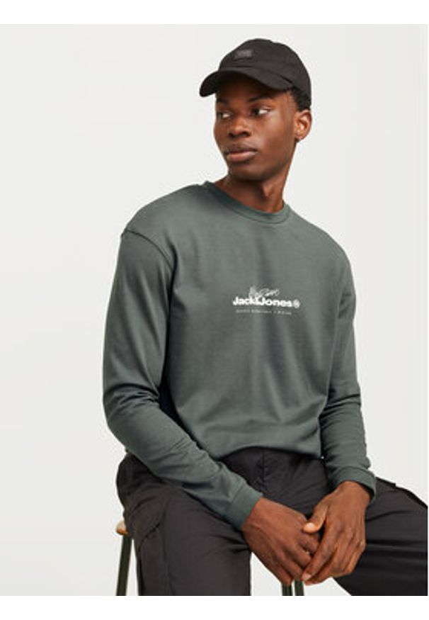 Jack & Jones Longsleeve Charlie 12265426 Szary Regular Fit. Kolor: szary. Materiał: syntetyk, bawełna. Długość rękawa: długi rękaw
