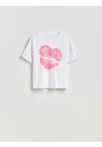 Reserved - T-shirt z nadrukiem - biały. Kolor: biały. Materiał: bawełna, dzianina. Wzór: nadruk