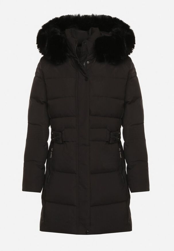 Born2be - Czarna Zimowa Kurtka z Pikowaniem i Kapturem z Futrem Gisatte. Okazja: na co dzień, na spotkanie biznesowe, do pracy. Kolor: czarny. Materiał: futro. Sezon: zima. Styl: biznesowy, casual, elegancki