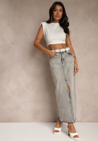 Renee - Ciemnoszara Spódnica Jeansowa o Ołówkowym Kroju Zdobiona Rozcięciem Lisovira. Kolor: szary. Materiał: jeans. Wzór: aplikacja