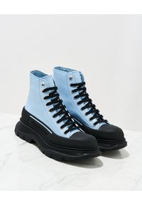 Alexander McQueen - ALEXANDER MCQUEEN - Niebieskie botki na platformie. Nosek buta: okrągły. Zapięcie: sznurówki. Kolor: czarny. Obcas: na platformie. Styl: klasyczny #8