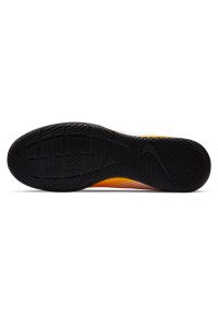 Buty halowe Nike Mercurial Vapor 13 Club IN AT7997. Okazja: na imprezę. Materiał: skóra, guma, syntetyk. Szerokość cholewki: normalna #3