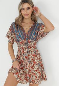 Born2be - Beżowo-Granatowa Sukienka Mini z Wiskozy z Gumkami w Talii z Falbanką Hypalina. Kolor: beżowy. Materiał: wiskoza. Długość: mini #5