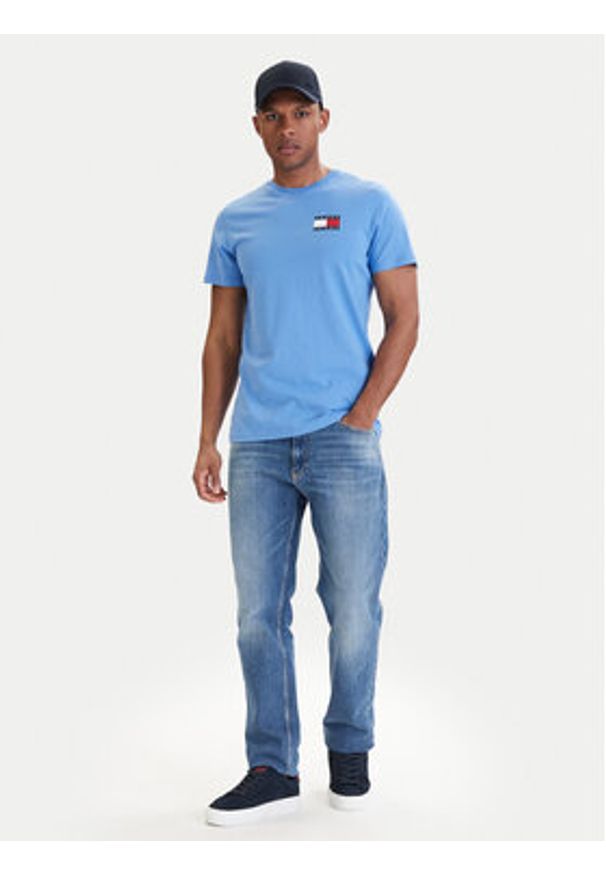 Tommy Jeans T-Shirt DM0DM20740 Niebieski Slim Fit. Kolor: niebieski. Materiał: bawełna