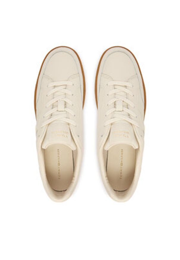 TOMMY HILFIGER - Tommy Hilfiger Sneakersy Th Heritage Court Sneaker Ltr FW0FW09028 Écru. Materiał: skóra