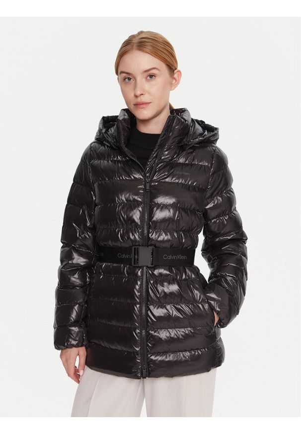 Calvin Klein Kurtka zimowa LV044D542G Czarny Regular Fit. Kolor: czarny. Materiał: syntetyk. Sezon: zima