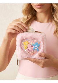 Sinsay - Portfel ze sztucznym futerkiem Care Bears - różowy. Kolor: różowy. Materiał: futro #1
