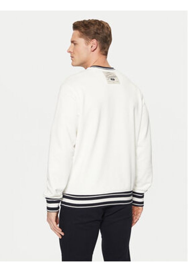Guess Sweter M5RQ12 KCLK2 Écru Regular Fit. Materiał: syntetyk
