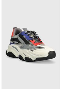 Steve Madden sneakersy Possession kolor szary. Nosek buta: okrągły. Zapięcie: sznurówki. Kolor: szary. Materiał: guma. Obcas: na platformie #2