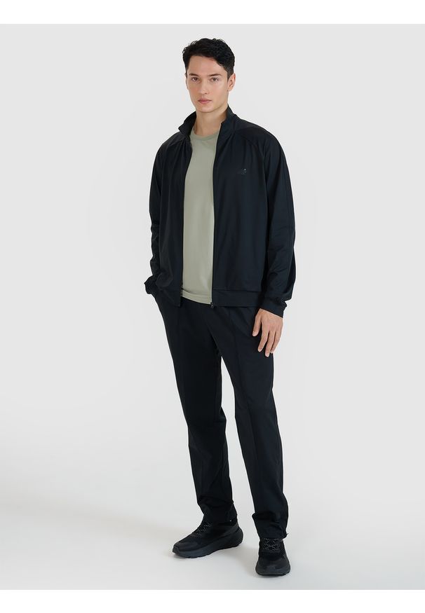 4f - 4F Spodnie treningowe szybkoschnące męskie - czarne M. Kolor: czarny. Materiał: włókno, dzianina, syntetyk, materiał. Wzór: ze splotem. Sport: fitness