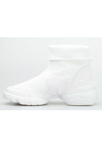 Inna - Sneakersy ze skarpetką białe. Okazja: na imprezę, na spacer. Kolor: biały. Sezon: wiosna. Sport: turystyka piesza