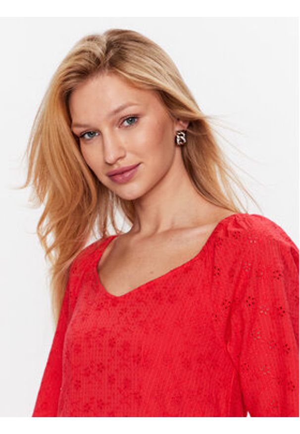 YAS Sukienka codzienna 26029550 Różowy Loose Fit. Okazja: na co dzień. Kolor: różowy, czerwony. Materiał: bawełna. Typ sukienki: proste. Styl: casual