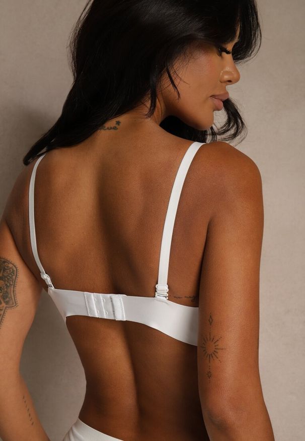 Renee - Biały Klasyczny Biustonosz Typu Balkonetka Doriesana. Kolor: biały. Materiał: jeans