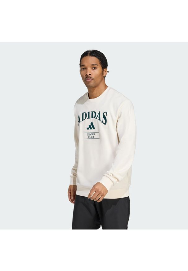 Adidas - Bluza adidas Heritage Graphic Crew. Kolor: biały, wielokolorowy, zielony. Długość rękawa: długi rękaw. Długość: długie. Sport: tenis