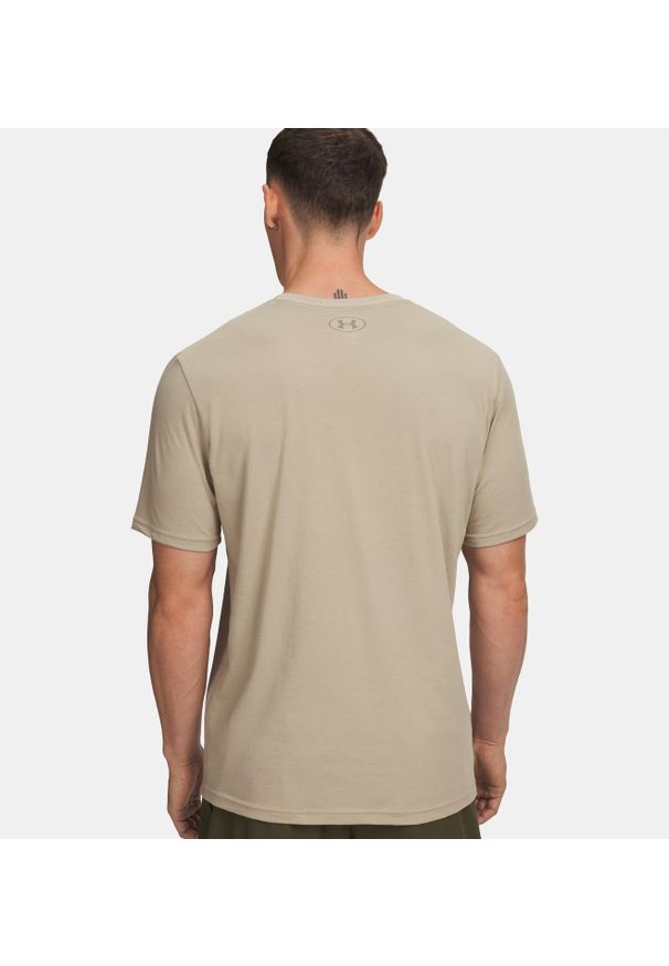 Under Armour - UNDER ARMOUR UA SPORTSTYLE LC SS Koszulka męska treningowa. Kolor: czarny. Materiał: tkanina, poliester, bawełna. Sport: fitness, turystyka piesza