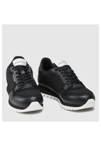 Emporio Armani - EMPORIO ARMANI Czarne sneakersy męskie z logo. Kolor: czarny. Materiał: materiał. Wzór: aplikacja