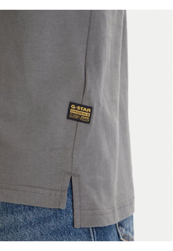 G-Star RAW - G-Star Raw T-Shirt Nifous D24449-336 Szary Regular Fit. Kolor: szary. Materiał: bawełna