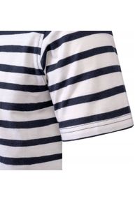 Koszulka Polo - Męska - Pako Jeans - Biała w Granatowy Prążek. Okazja: na co dzień. Typ kołnierza: polo. Kolor: niebieski. Materiał: bawełna. Wzór: paski, prążki. Styl: casual #3