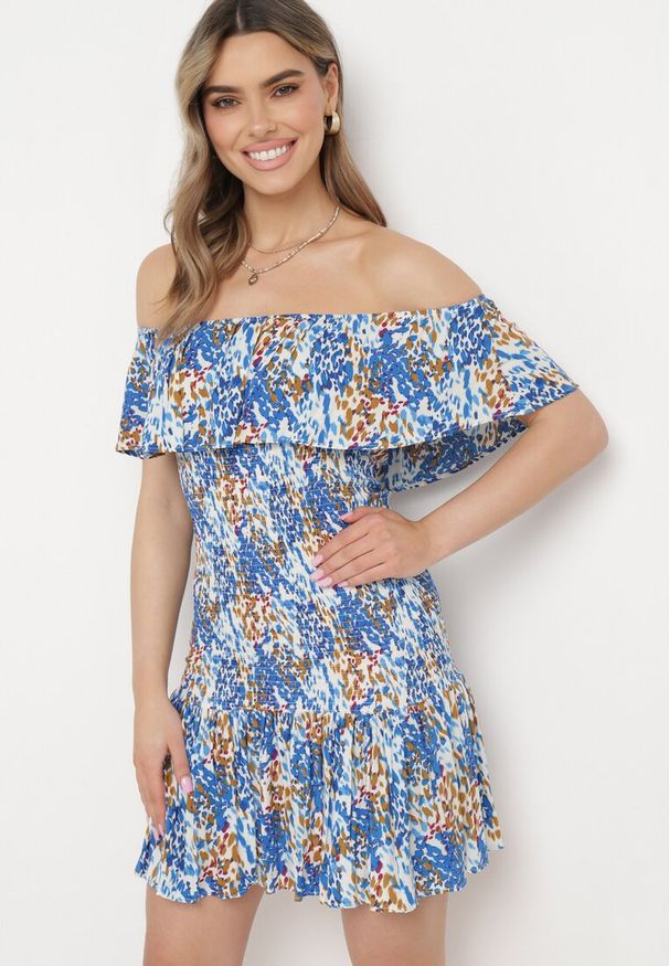 Born2be - Niebieska Sukienka Hiszpanka Mini z Elastycznej Wiskozy Zamra. Typ kołnierza: dekolt hiszpanka. Kolor: niebieski. Materiał: wiskoza. Sezon: lato. Długość: mini