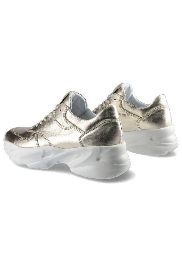 CheBello - Złote Sneakersy Chebello Damskie Skórzane Obuwie. Okazja: na co dzień. Kolor: złoty. Materiał: skóra. Szerokość cholewki: normalna. Wzór: aplikacja. Obcas: na obcasie. Styl: sportowy, casual. Wysokość obcasa: średni