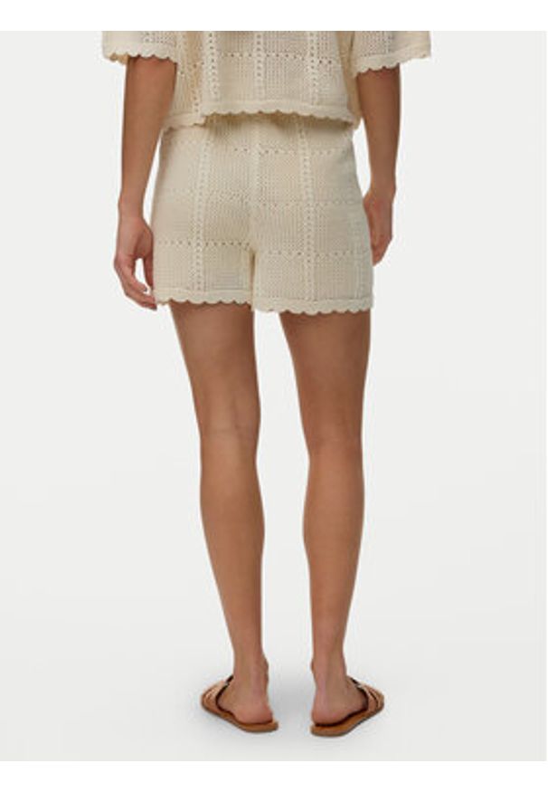 Vero Moda Szorty materiałowe Esmey 10350992 Beżowy jasny Regular Fit. Kolor: beżowy. Materiał: bawełna